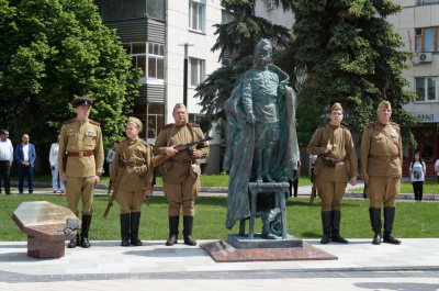 В Курске открыли первый в России памятник «Сынам полков» и музей «Юные защитники Родины»